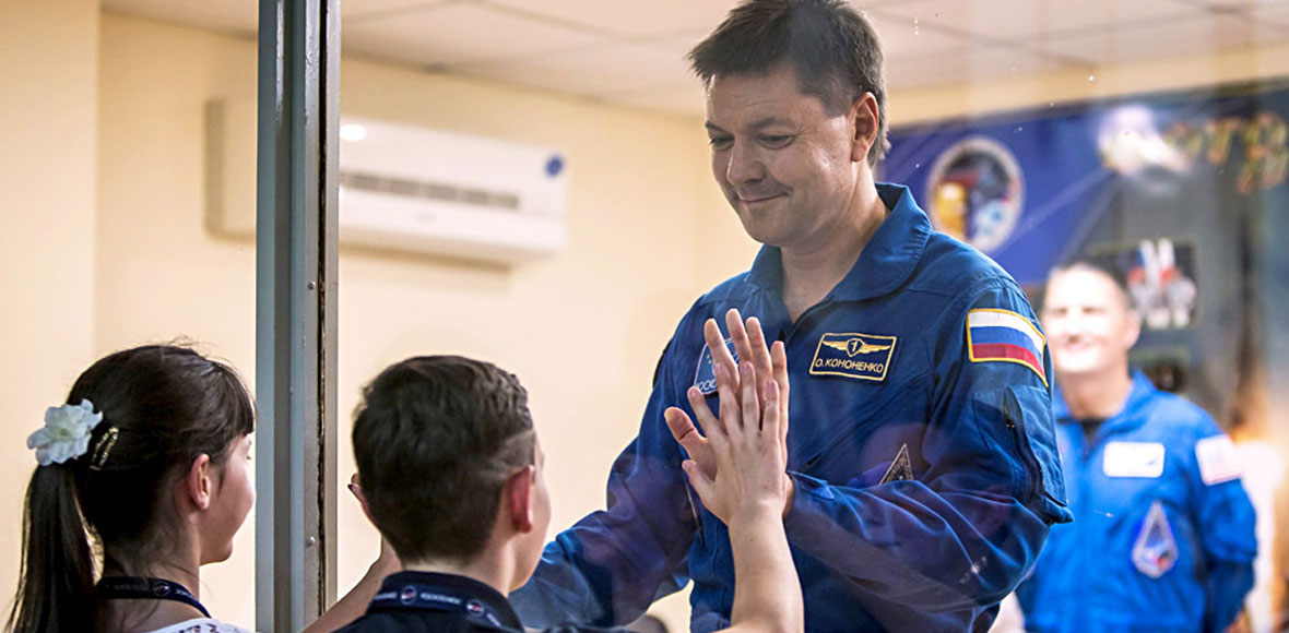 Ο μπαμπάς πάει ταξίδι στο… διάστημα!