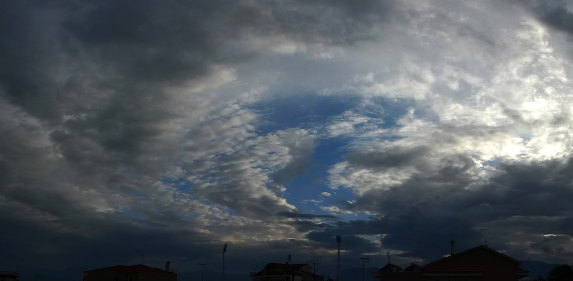 Σύννεφα στην πόλη