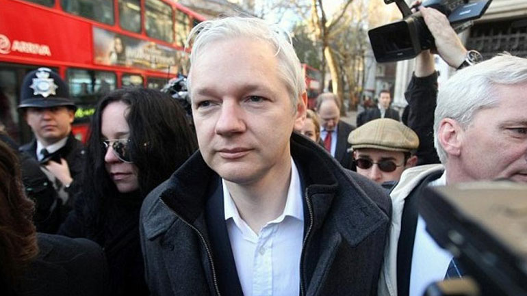 Τρία χρόνια έγκλειστος στην πρεσβεία του Ισημερινού στο Λονδίνο ο Ασάνζ Τρία χρόνια έγκλειστος στην πρεσβεία του Ισημερινού στο Λονδίνο ο Ασάνζ