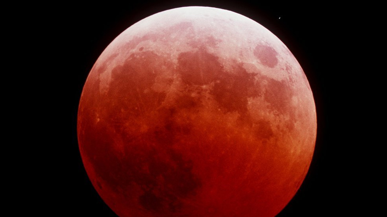 Ολική έκλειψη «υπερπανσελήνου» στις 28 Σεπτεμβρίου Ολική έκλειψη «υπερπανσελήνου» στις 28 Σεπτεμβρίου