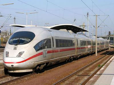 Γερμανικό δικαστήριο: Πράσινο φως για τη συνέχιση της απεργίας στα τρένα