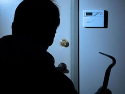 Επιτέθηκε στην πρώην του με λοστό