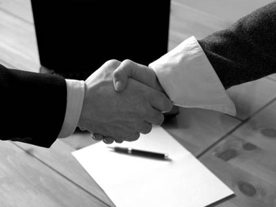 Δέσμευση για 12.000 νέες θέσεις εργασίας