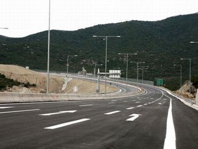 Κλειστό παραμένει τμήμα της Εγνατίας Οδού λόγω όγκου χωμάτων