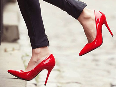 «Τυλιχτές» γόβες: Η απίστευτη εφεύρεση