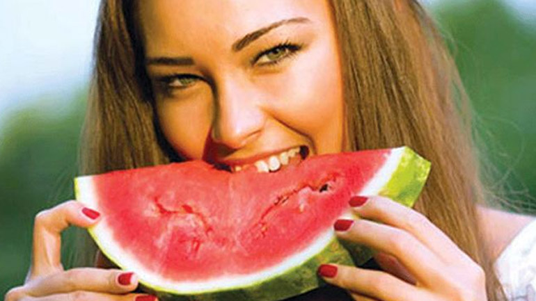 Οι μαγικές τροφές για ενυδάτωση