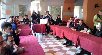 Συνάντηση της αντιπροσωπείας με πρόσφυγες από τη Συρία, το Ιράκ, το Αφγανιστάν