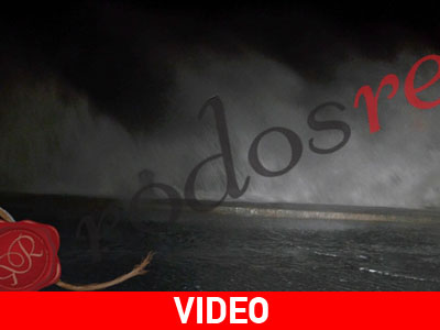Η Ρόδος… παλεύει με τα κύματα