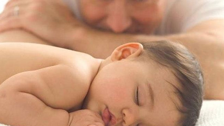 Άνδρες προσοχή: Η πατρότητα φέρνει και κάτι ανεπιθύμητο