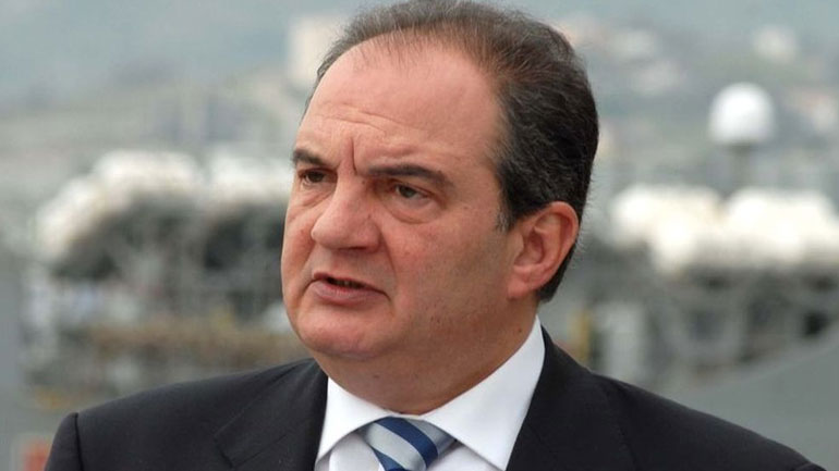 Στην Πάτμο για ολιγοήμερες διακοπές ο Καραμανλής