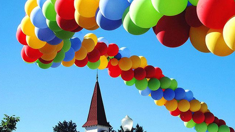 Ψάχνετε την ευτυχία; Για κοιτάξτε λίγο δίπλα!