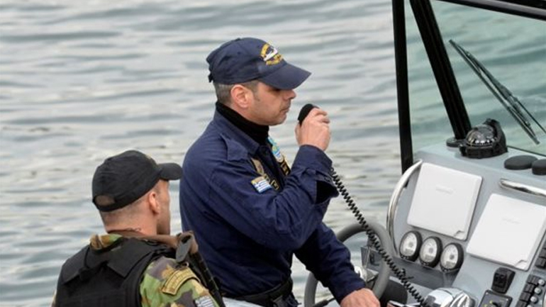 Πλοίο με όπλα ανοικτά της Κρήτης Πλοίο με όπλα ανοικτά της Κρήτης