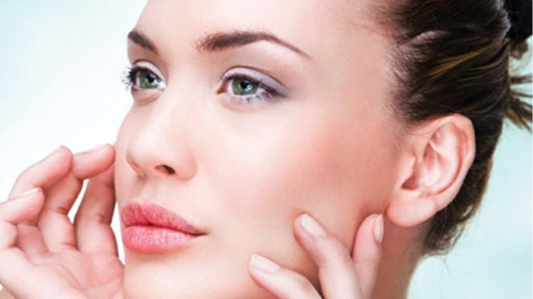 Αυτές οι τρεις beauty συνήθειες σας υπόσχονται νεανικό δέρμα για πάντα!