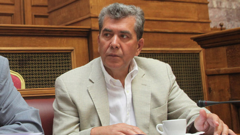 Πυρά Μητρόπουλου κατά Γιούνκερ