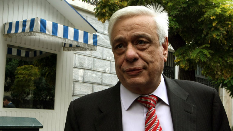 Ο Παυλόπουλος στήριξε τη διαπραγματευτική προσπάθεια του Τσίπρα