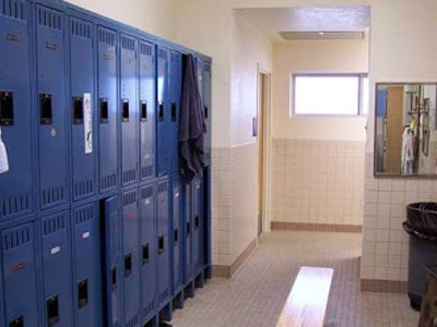 Έκρηξη σε αποδυτήρια σχολείου