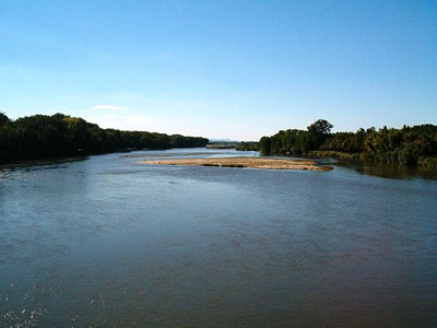 Σε ετοιμότητα οι αρχές λόγω κινδύνου υπερχείλισης του Έβρου Σε ετοιμότητα οι αρχές λόγω κινδύνου υπερχείλισης του Έβρου