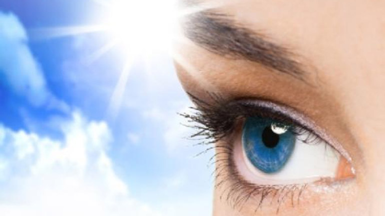 Επικίνδυνος ο ήλιος για τα μάτια μας το καλοκαίρι – Τι πρέπει να προσέχoυμε
