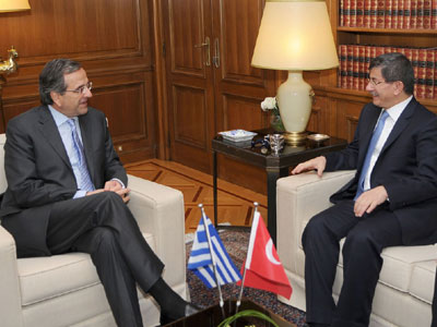 Συνομιλία Σαμαρά-Νταβούτογλου για την ένταση στην Αν. Μεσόγειο