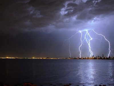 Ο καιρός σήμερα: Βροχές και καταιγίδες