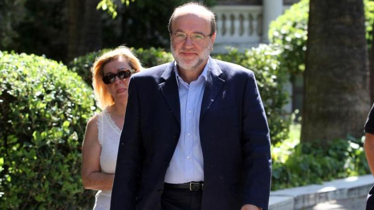 «Σεισάχθεια» στα χρέη της εφορίας εάν δεν μπορούν να πληρωθούν