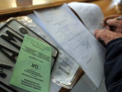 Επιστροφή πινακίδων και αδειών οδήγησης από σήμερα ενόψει εορτών