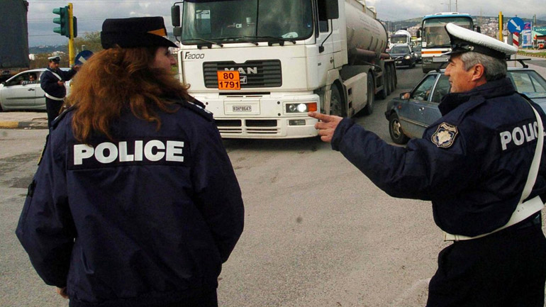 Αυξημένα μέτρα της Τροχαίας για την επιστροφή των εκδρομέων του τριημέρου