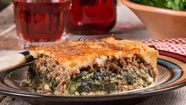 Σπανακόπιτα με κιμά