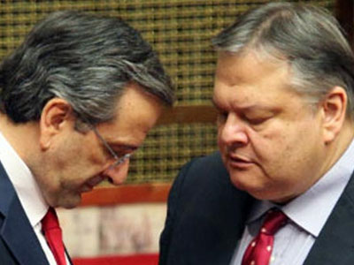 Σε εξέλιξη η συνάντηση Σαμαρά-Βενιζέλου