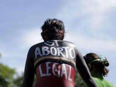 Ελ Σαλβαδόρ: Απονομή χάριτος σε γυναίκα που καταδικάστηκε για άμβλωση