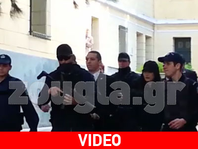 Στο δικαστήριο με χειροπέδες ο Ηλίας Κασιδιάρης για τη μήνυση κατά δημοσιογράφου