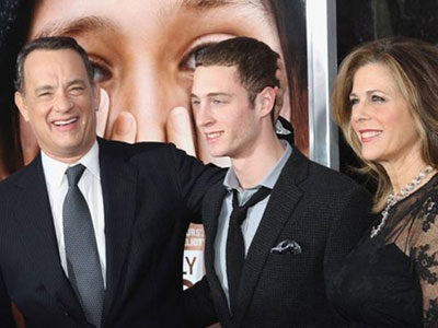 O γιος του Τομ Χανκς αποκάλυψε τη μάχη του με τα ναρκωτικά O γιος του Τομ Χανκς αποκάλυψε τη μάχη του με τα ναρκωτικά