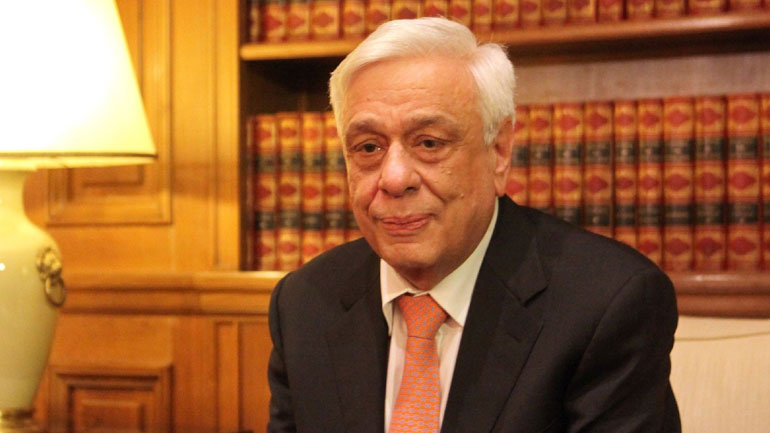 Αναβάλλεται το ταξίδι Παυλόπουλου στο Βερολίνο