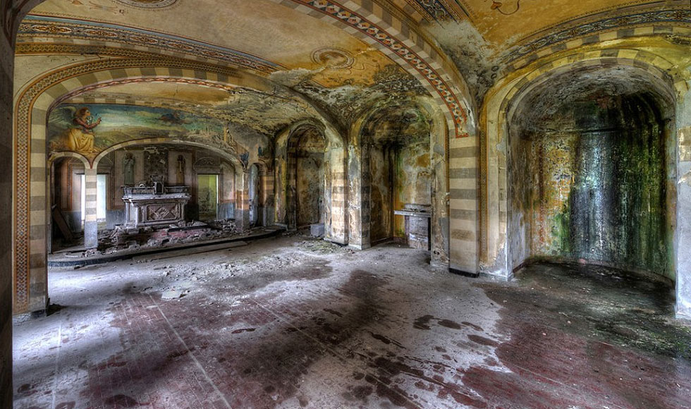 Εγκατάλειψη…