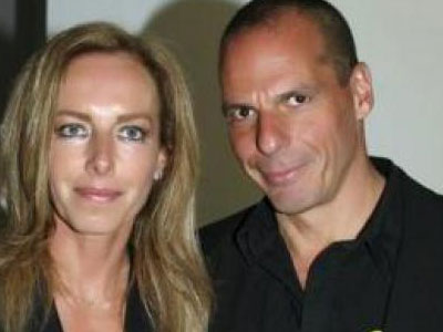 Ο Γ. Βαρουφάκης και η καλλιτέχνιδα σύζυγός του