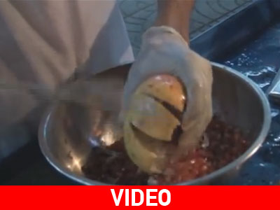 Πώς να καθαρίσετε ένα ρόδι σε λίγα δευτερόλεπτα!