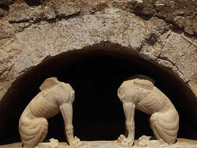 Η θεωρία της Ο. Παλαγγιά για τον ένοικο του τύμβου της Αμφίπολης