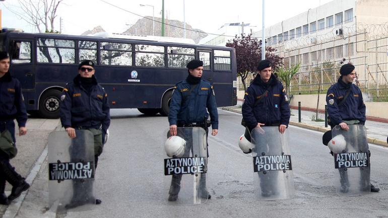 «Αστακός» ο Πειραιάς λόγω πολιτικής εκδήλωσης της Χ.Α. και αντιφασιστικής διαδήλωσης