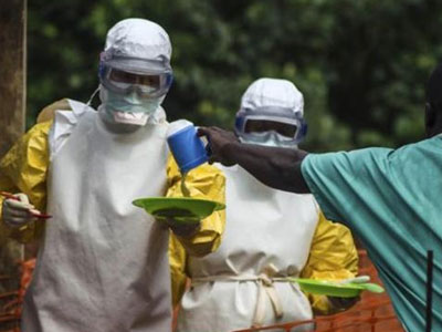 Έμπολα: Μόνο το 40% των πόρων που είχαν συγκεντρωθεί έφτασε στις πληγείσες χώρες