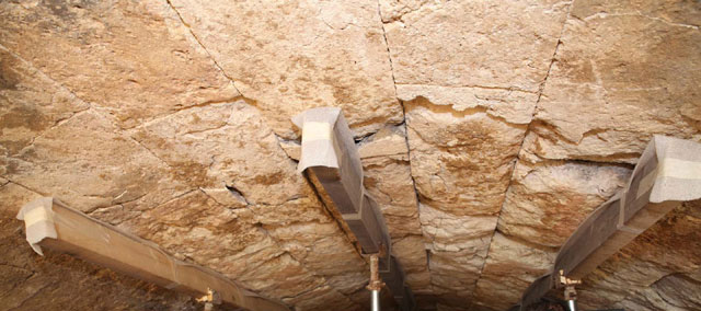 'Πατάρια' για την υποστήλωση της θόλου