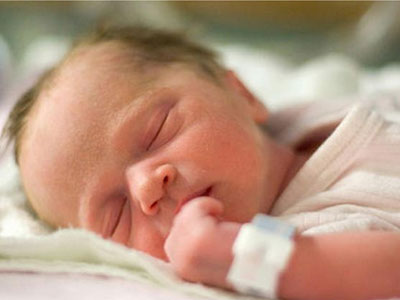 Πώς νιώθει το μωρό σας τον τοκετό;