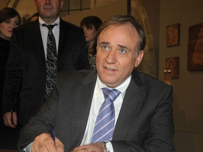 Στο εδώλιο για την υπεξαίρεση μαμούθ από τον δήμο Νεάπολης Κρήτης Στο εδώλιο για την υπεξαίρεση μαμούθ από τον δήμο Νεάπολης Κρήτης