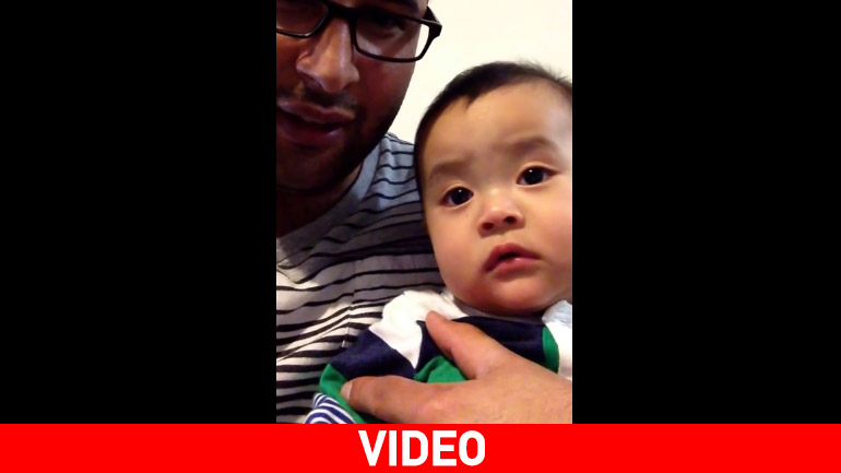 Δείτε πώς αντιδρά ένα μωράκι όταν ο μπαμπάς του κλαίει