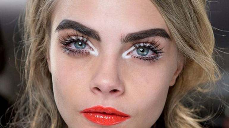 Λευκό μολύβι: Υιοθετήστε το στο μακιγιάζ σας! Δείτε τον σωστό τρόπο