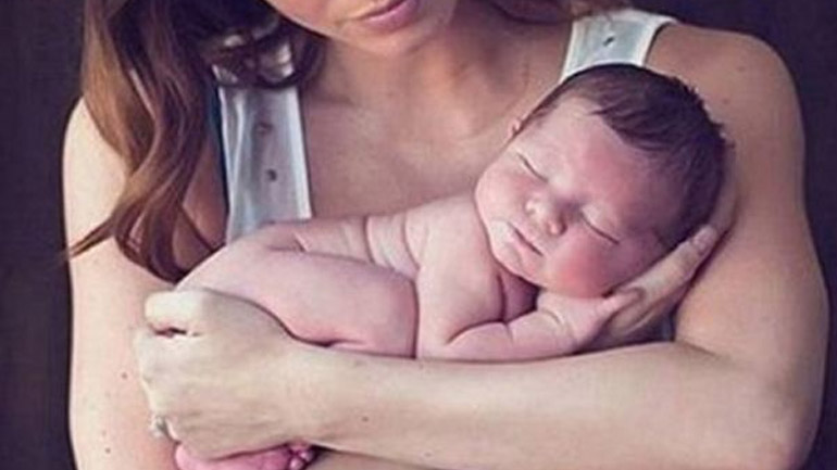 Οι αγωνίες της μαμάς που μόλις γέννησε