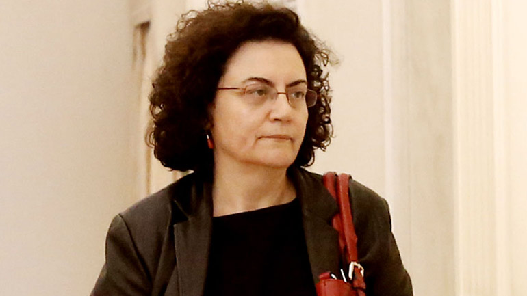 Στο νοσοκομείο με συμπτώματα πνευμονίας η Νάντια Βαλαβάνη