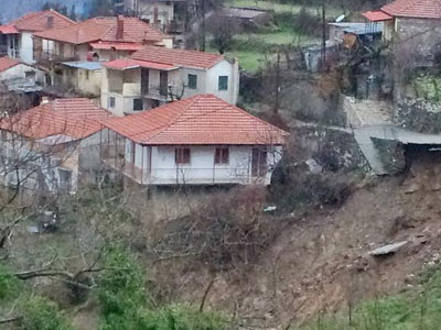 Ζημιές σε 22 σπίτια στην ορεινή Ναυπακτία Ζημιές σε 22 σπίτια στην ορεινή Ναυπακτία