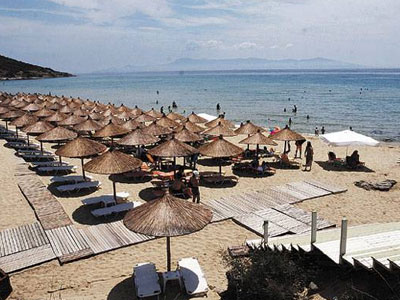 «Κόκκινο» χτύπησε ο τουρισμός φέτος