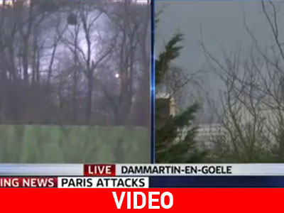 Η στιγμή της επέμβασης στο τυπογραφείο Η στιγμή της επέμβασης στο τυπογραφείο