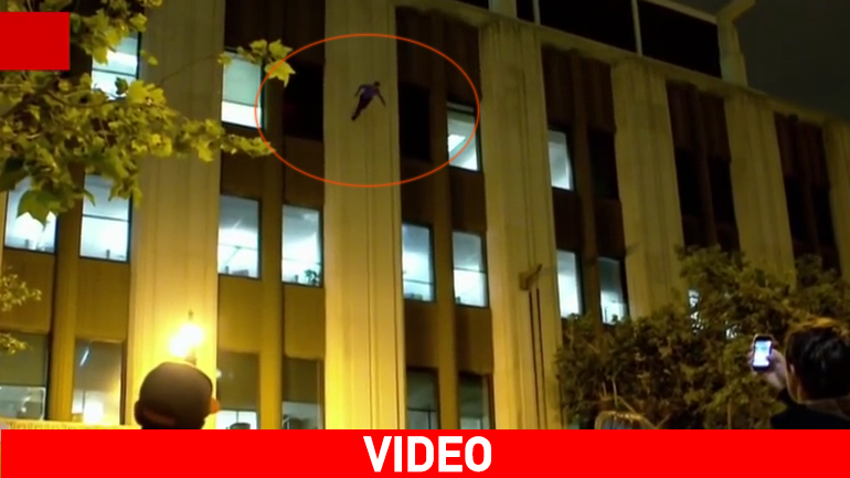 Ο μάγος τα… σπάει!